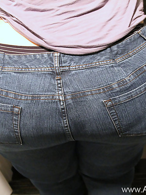 Huge ass Latina stretching jeans